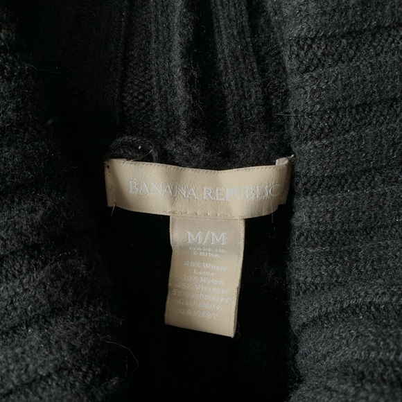 BANANA REPUBLIC BLACK KNIT TURTLENECK SWEATER SIZE M - Picture 3 of 3